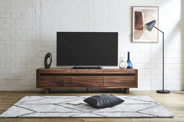 リビングをひきたてるテレビボード｜家具・テレビボード・お知らせ